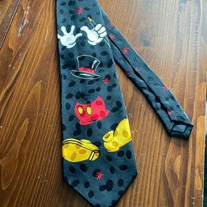 Vintage Mickey tie, NWT, hand made 100% silk, made in Korea